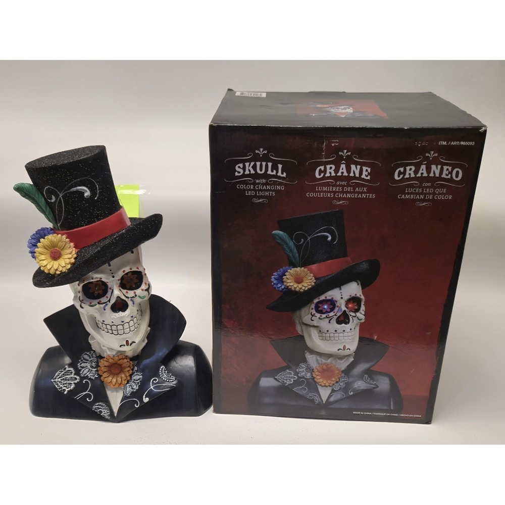 Costco 14" Skull Color Changing LED Eyes Halloween Day of the Dead Decor Bust
